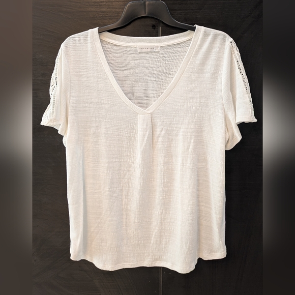 retrology Tops - Retrology White Short Sleeve V-Neck Top